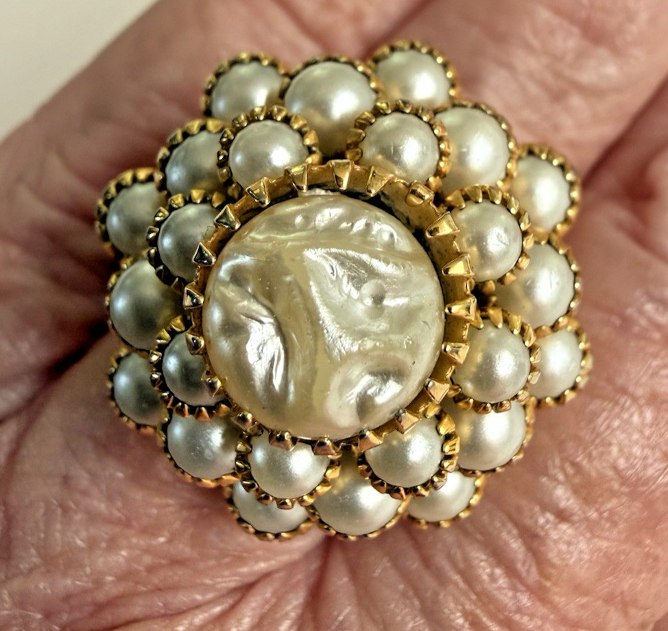 VTG Signed Judy Lee Faux Pearl Dome Cluster Cocktail Ring Adjustable Gold-Tone