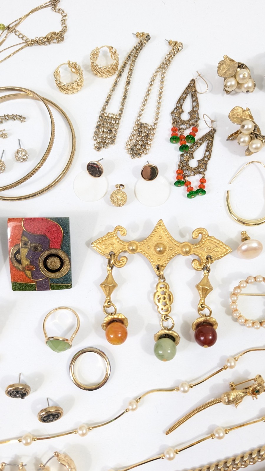 Mixed Lot Of Jewelry Earrings Brooches Rings Estate Jewelry