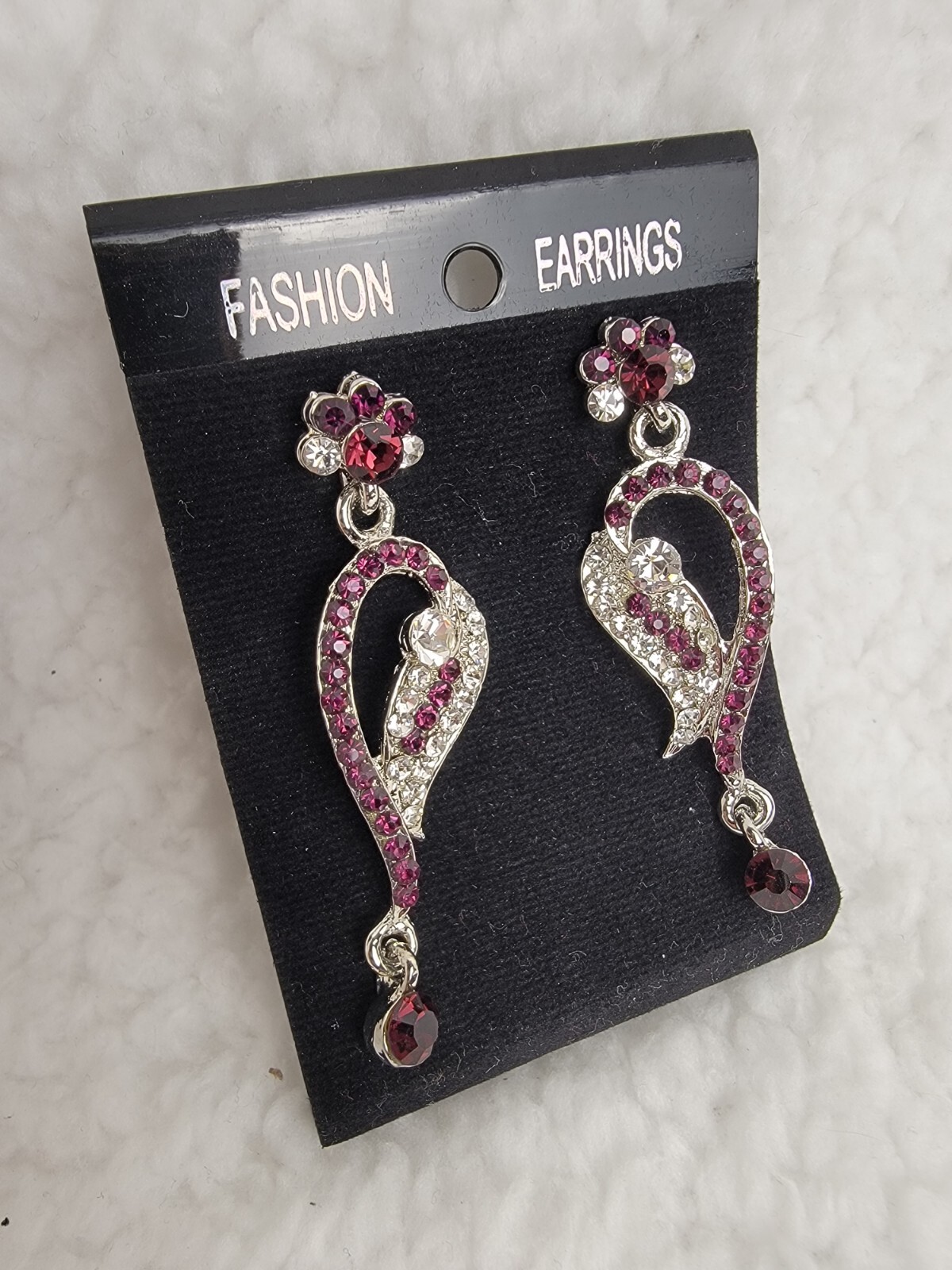 PYROPE GARNET vintage elegance. Shimmering earrings!