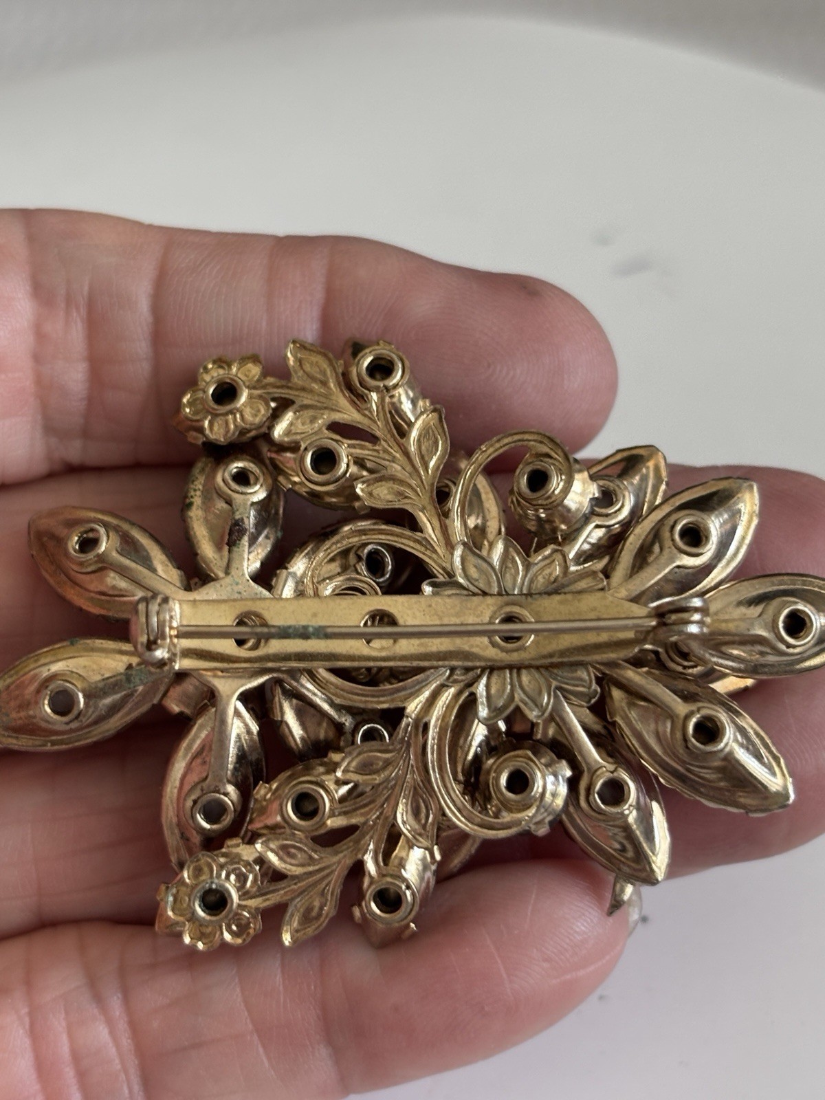 Vintage Purple Layered Flower Brooch Molded Lucite Petals Glass Rhinestones