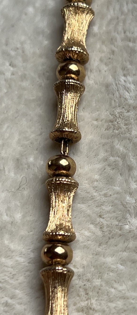 Vintage Monet Bamboo Embossed Gold Tone Necklace EUC 24”