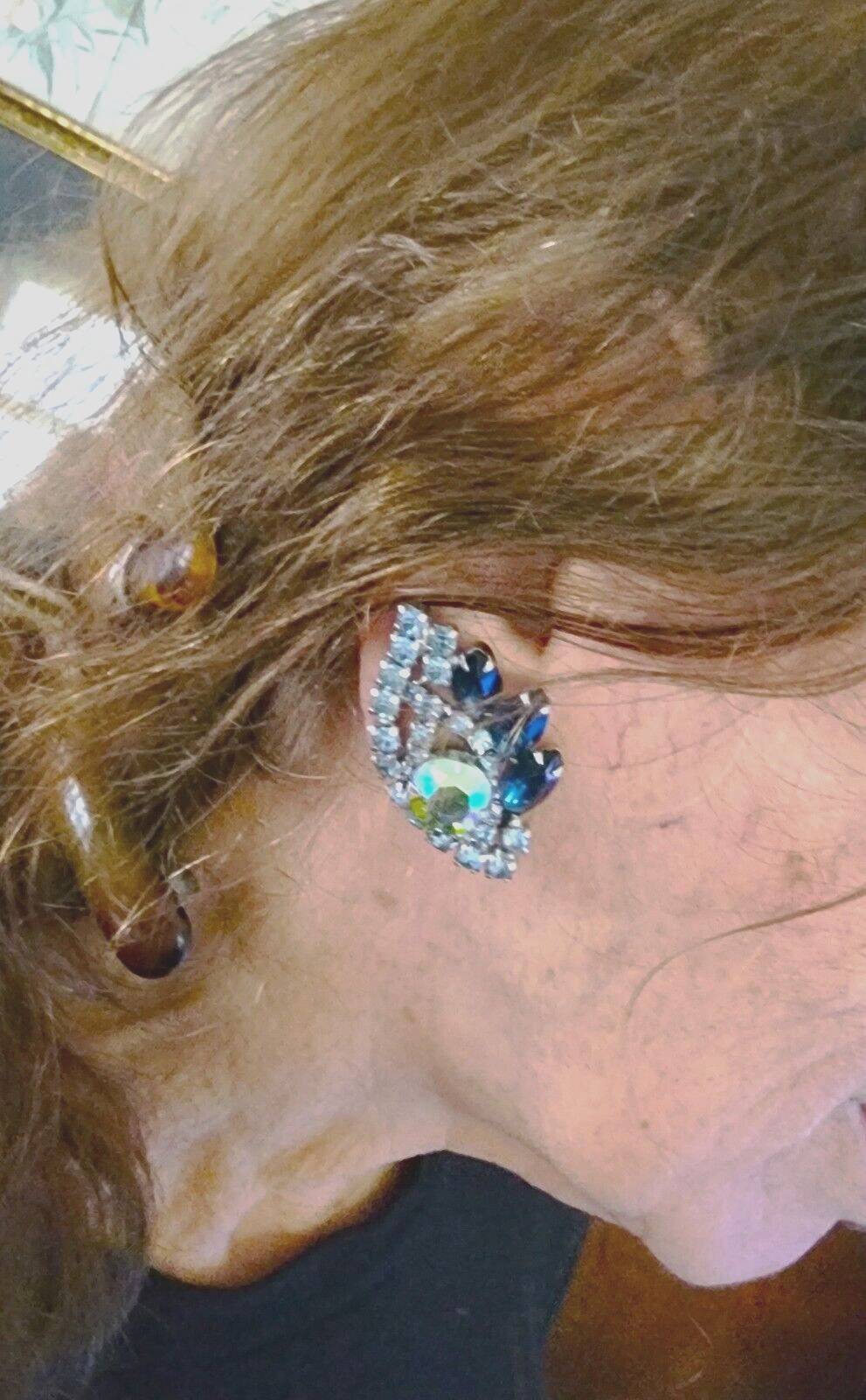LA ROCO 60’S RHINESTONE MULTICOLOR CLIP-ON EARRINGS