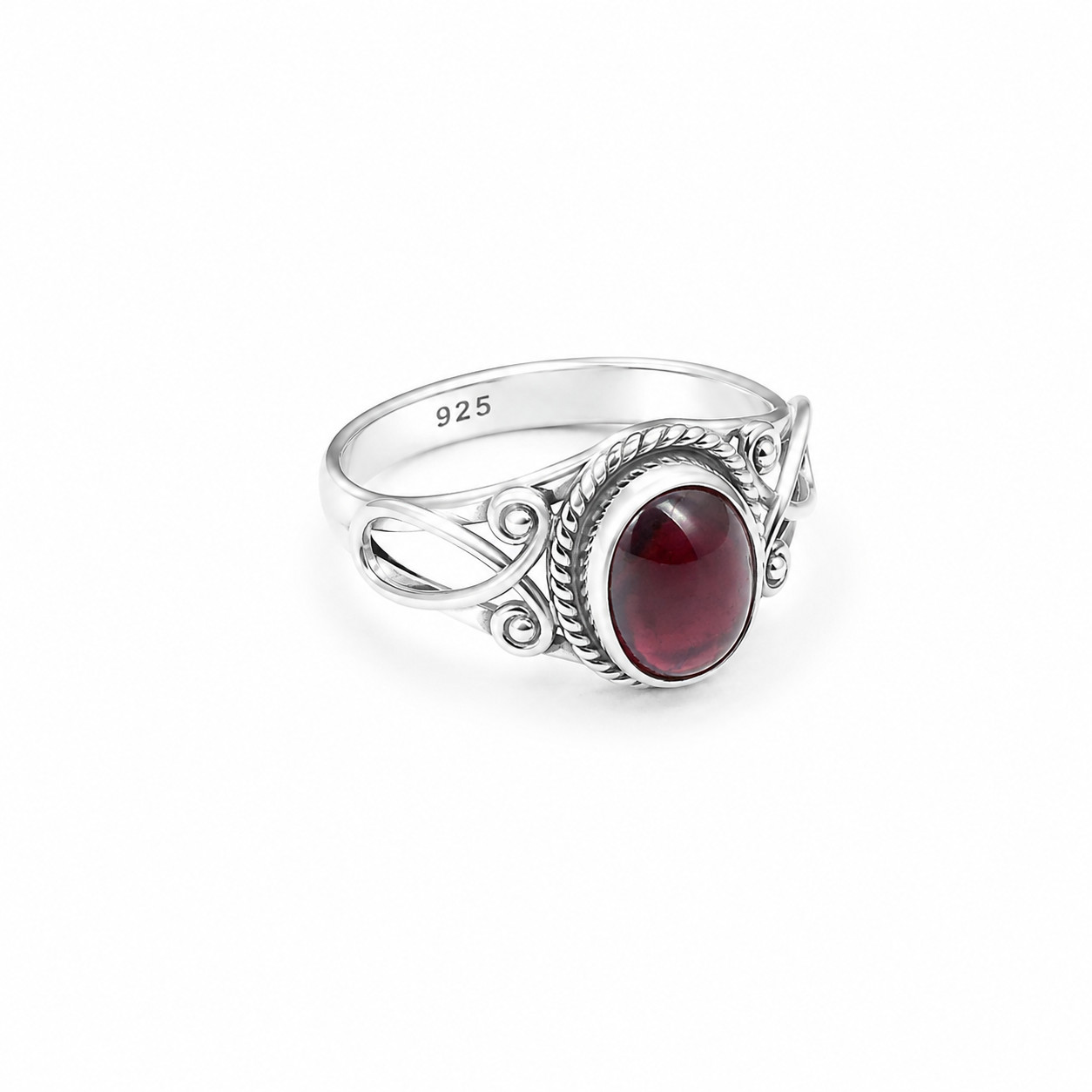 Exquisite Handcrafted Red Garnet 925 Sterling Silver Oval Ring US#7 3/4