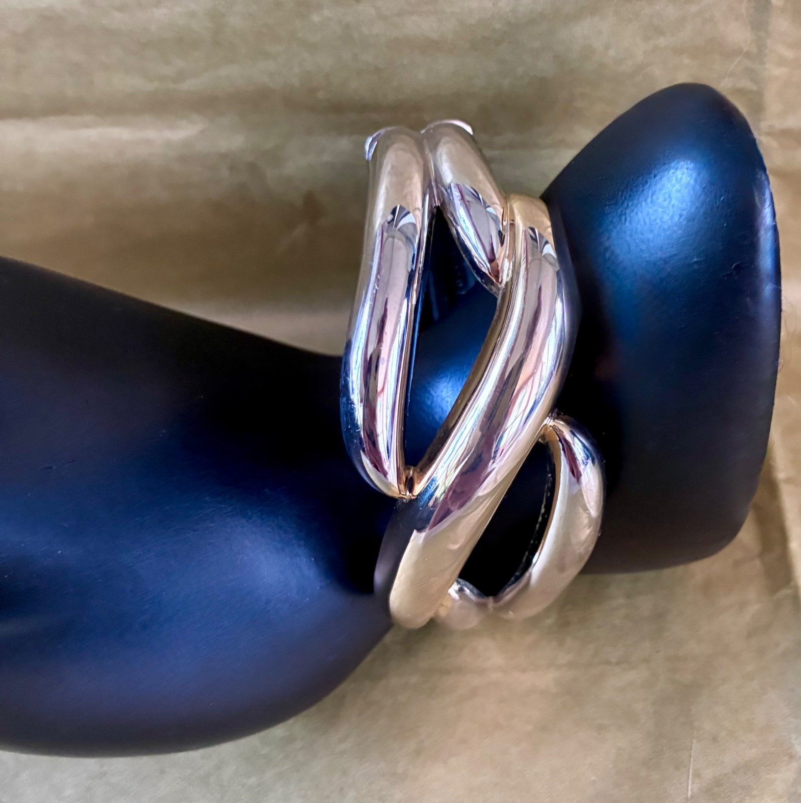 Vintage Modernist Gold & Silver Tone Hinged Bangle Bracelet Open Metal Swirl 8″