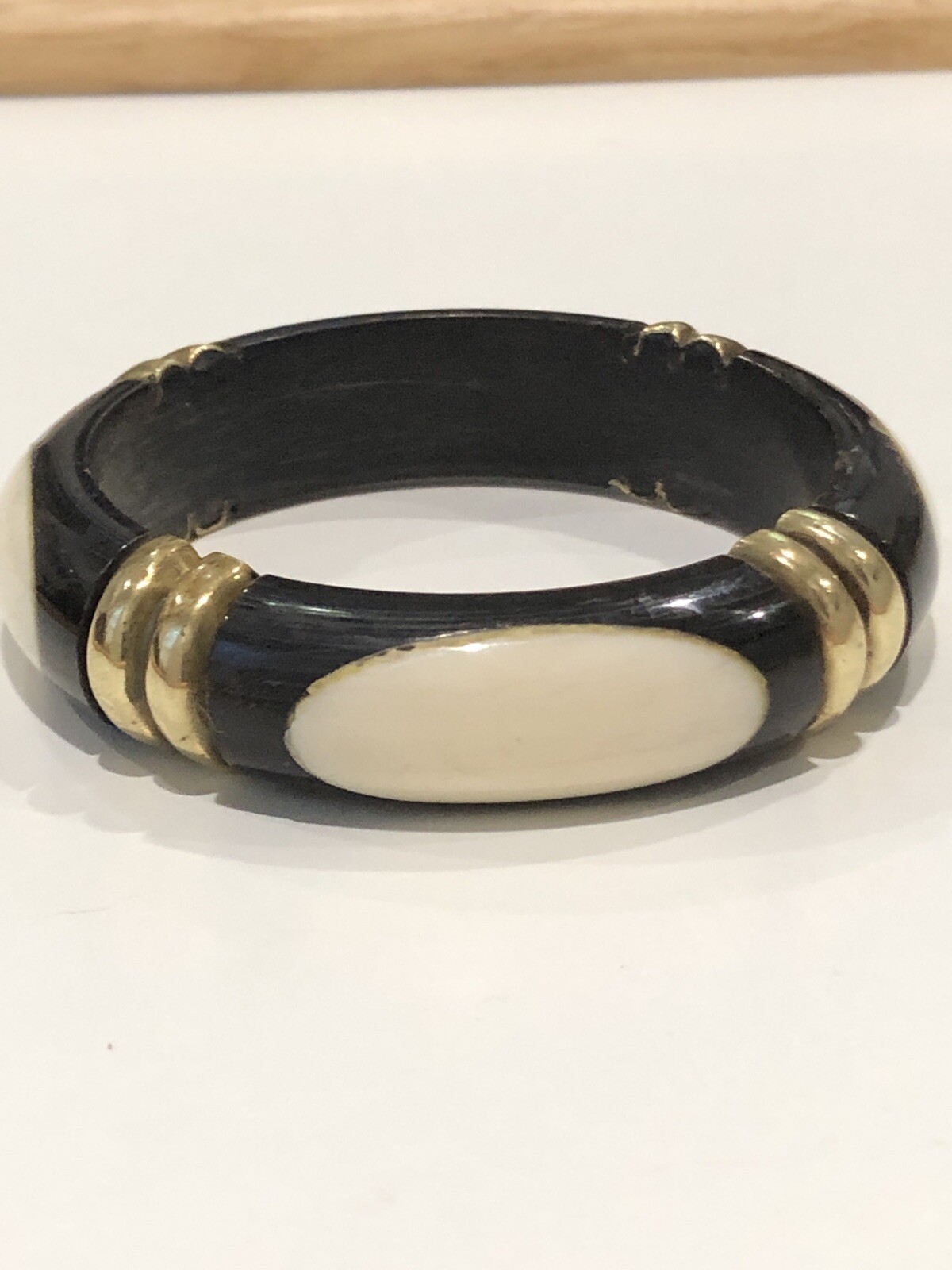 Vintage Bracelet Wood And Lucite And Brass 2.5 In By 1/2 In Estate Jewelry