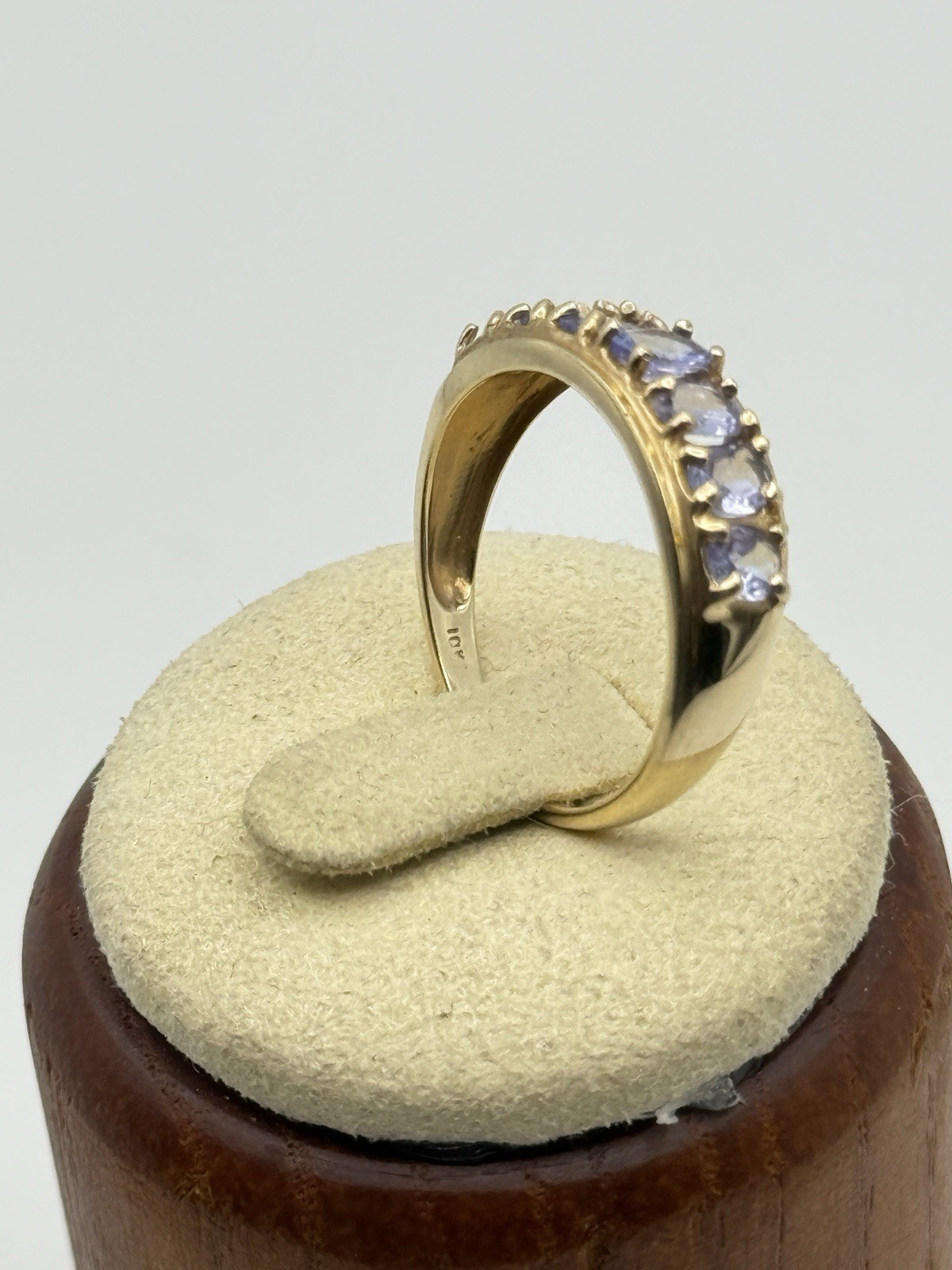 Vintage 10k Yellow Gold Violet Blue Solitaire Ring Size 6.75 2.06g Estate