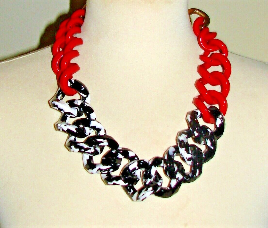 HENRI BENDEL VINTAGE LUCITE CHUNKY BLACK RED LINK STATEMENT NECKLACE RUNWAY
