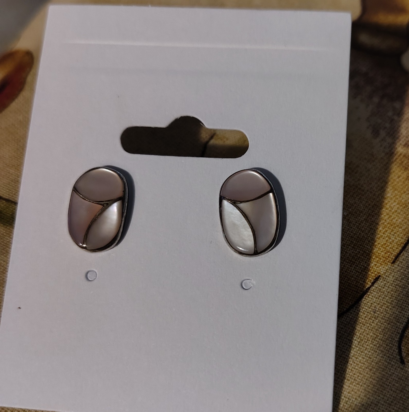 Vintage mother of pearl earrings with geometric design