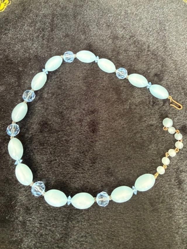 Vintage Necklace Gold Tone Blue Glass Bead 36″