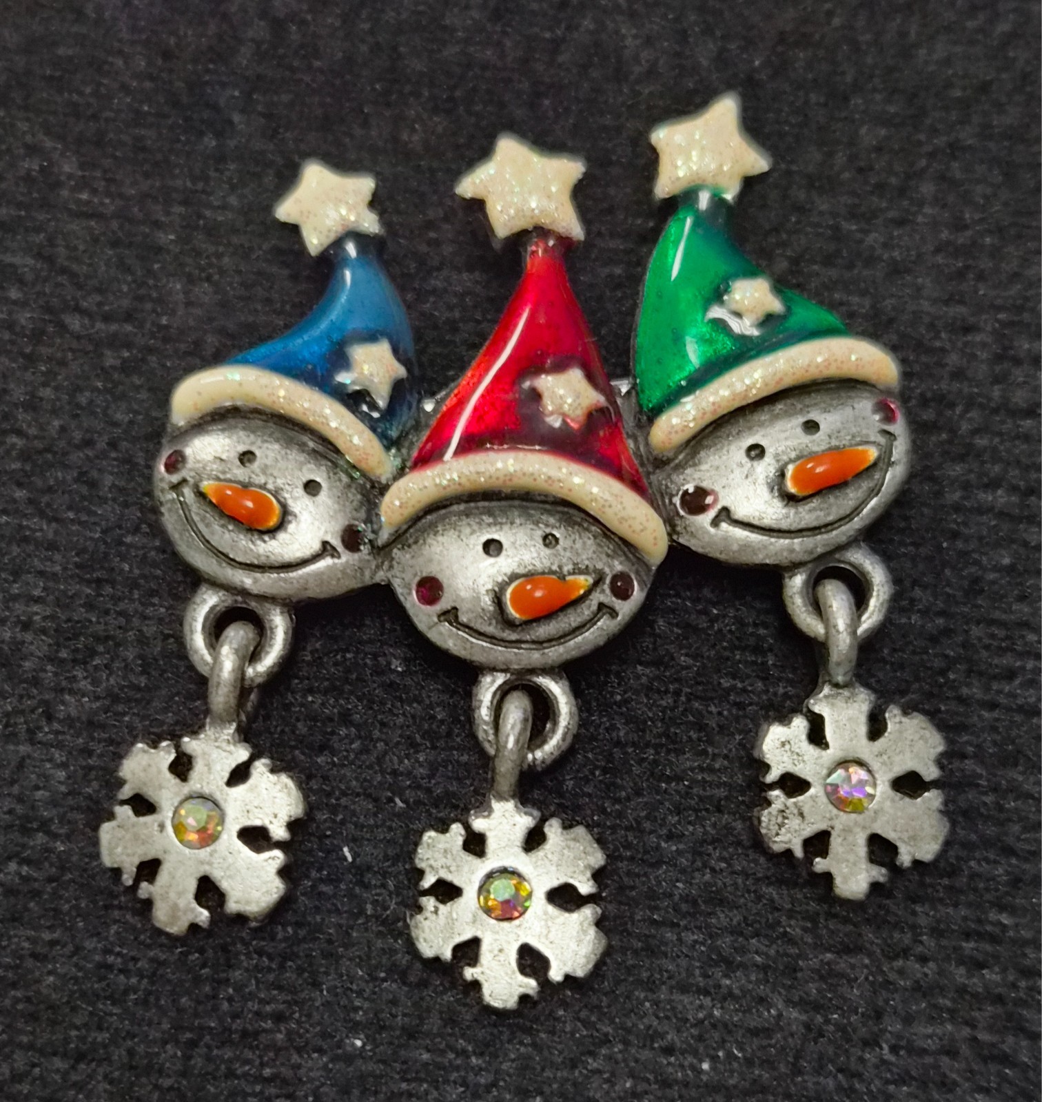 Vintage 90’s Signed AJMC Snowmen W/ Dangle Rhinestone Snowflakes Pin / Brooch