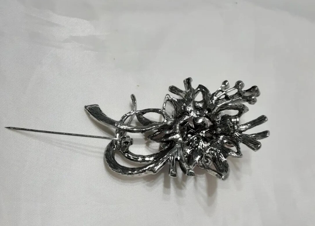 Brooch Pendent Silver Tone Gunmetal Pink Lite Dark Rhinestone Big Flower Bouquet