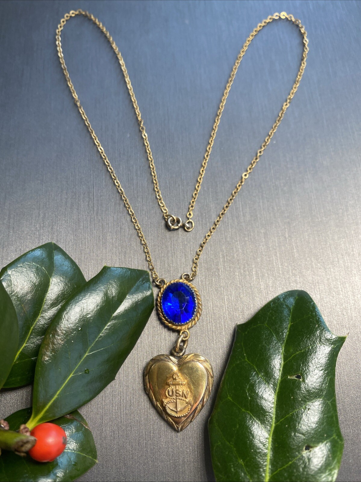 Vintage Photo Locket Pendant Heart Estate Jewelry Pre-Owned USN WWII Gold Filled