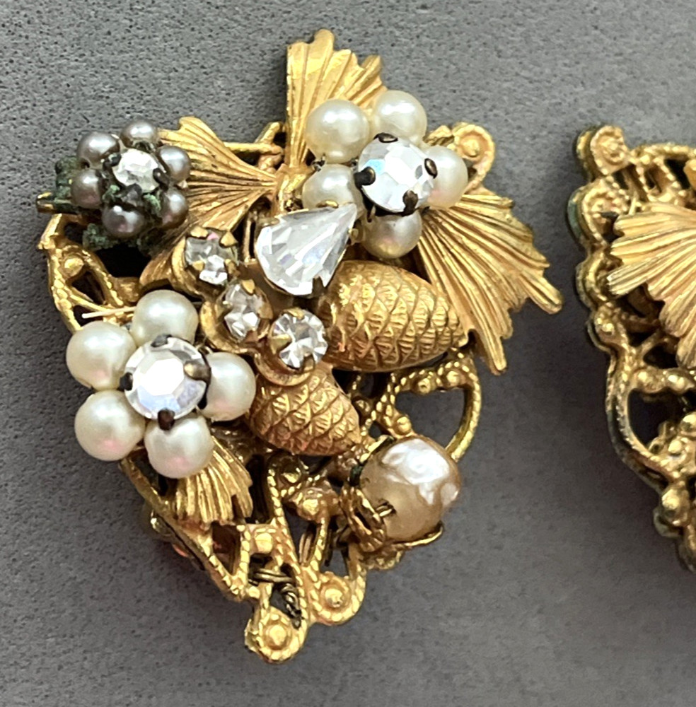 Vintage ORIGINAL BY ROBERT Faux Pearl Rhinestone Filigree Layer Clip On Earrings