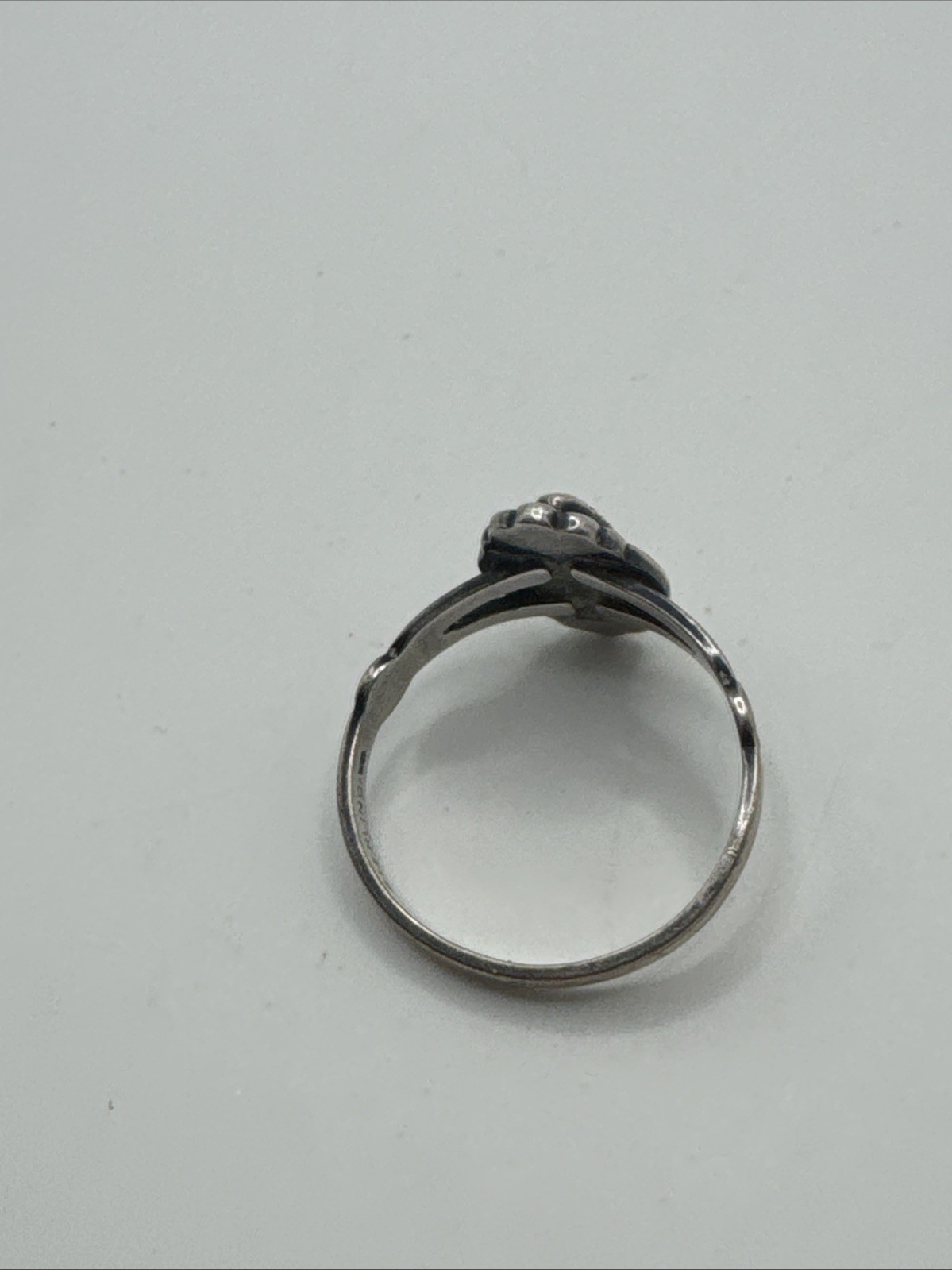 STERLING SILVER PURPLE SHELL STONE RING SZ 7.5