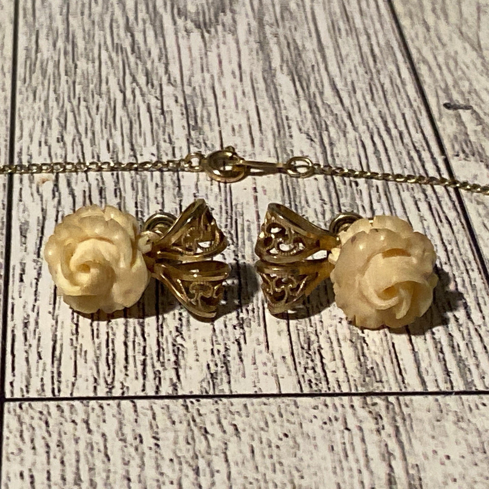 Vtg 14k GF Necklace Earrings & Bracelet Set Carved Resin Roses Gold Filled