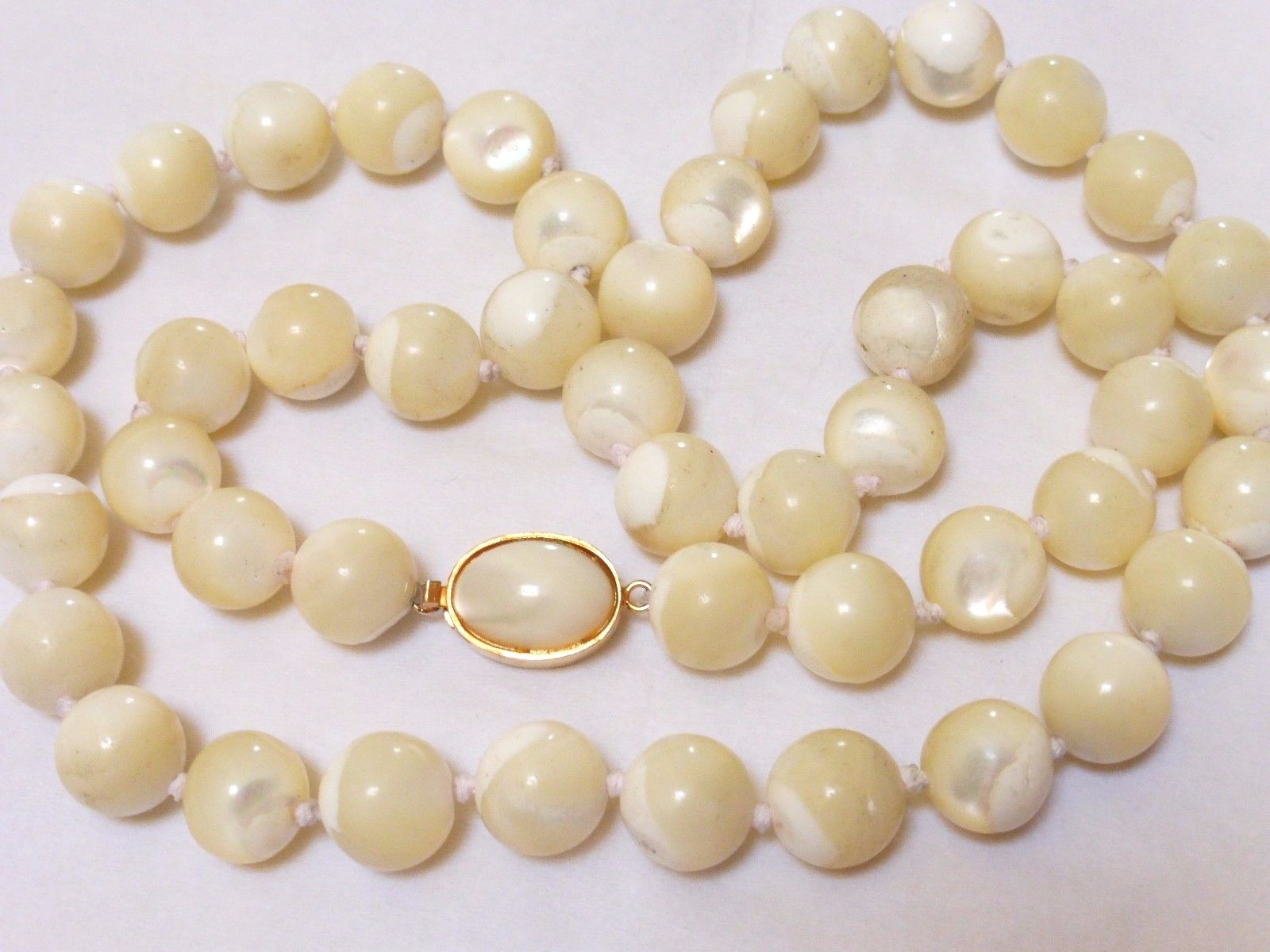 Vintage Art Deco Mother of Pearl Bead Necklace, Silver Clasp