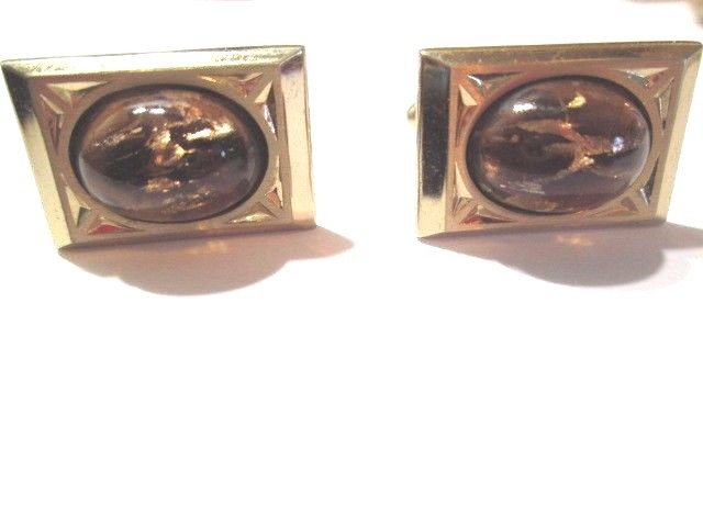 CUFFLINKS HICKOK LUCITE CAB BROWN WITH GOLD MARBLED VINTAGE GOLD TONE