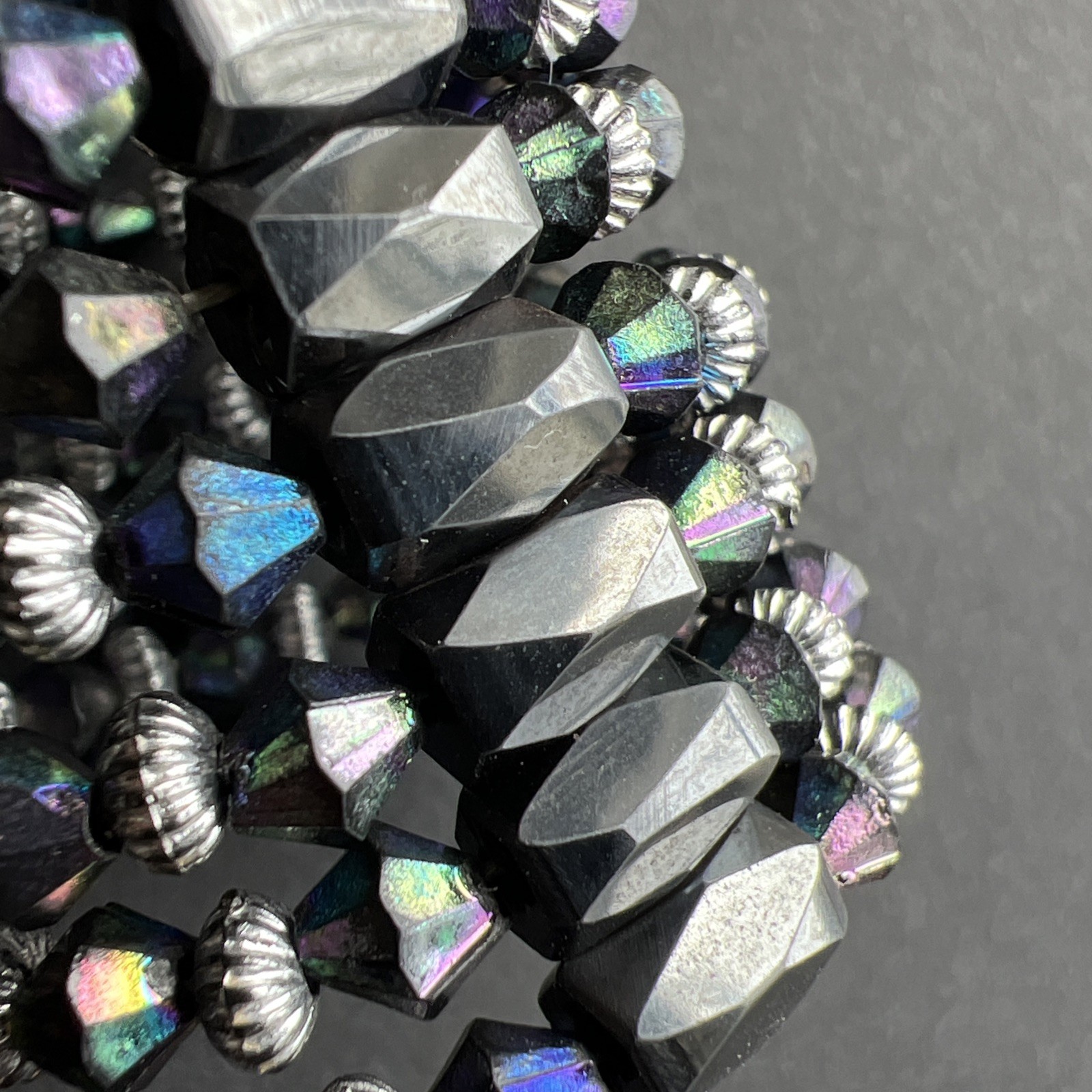 Iridescent Magnetite Wrap Bracelet Purple Blue Silver Tone Vintage Adjustable