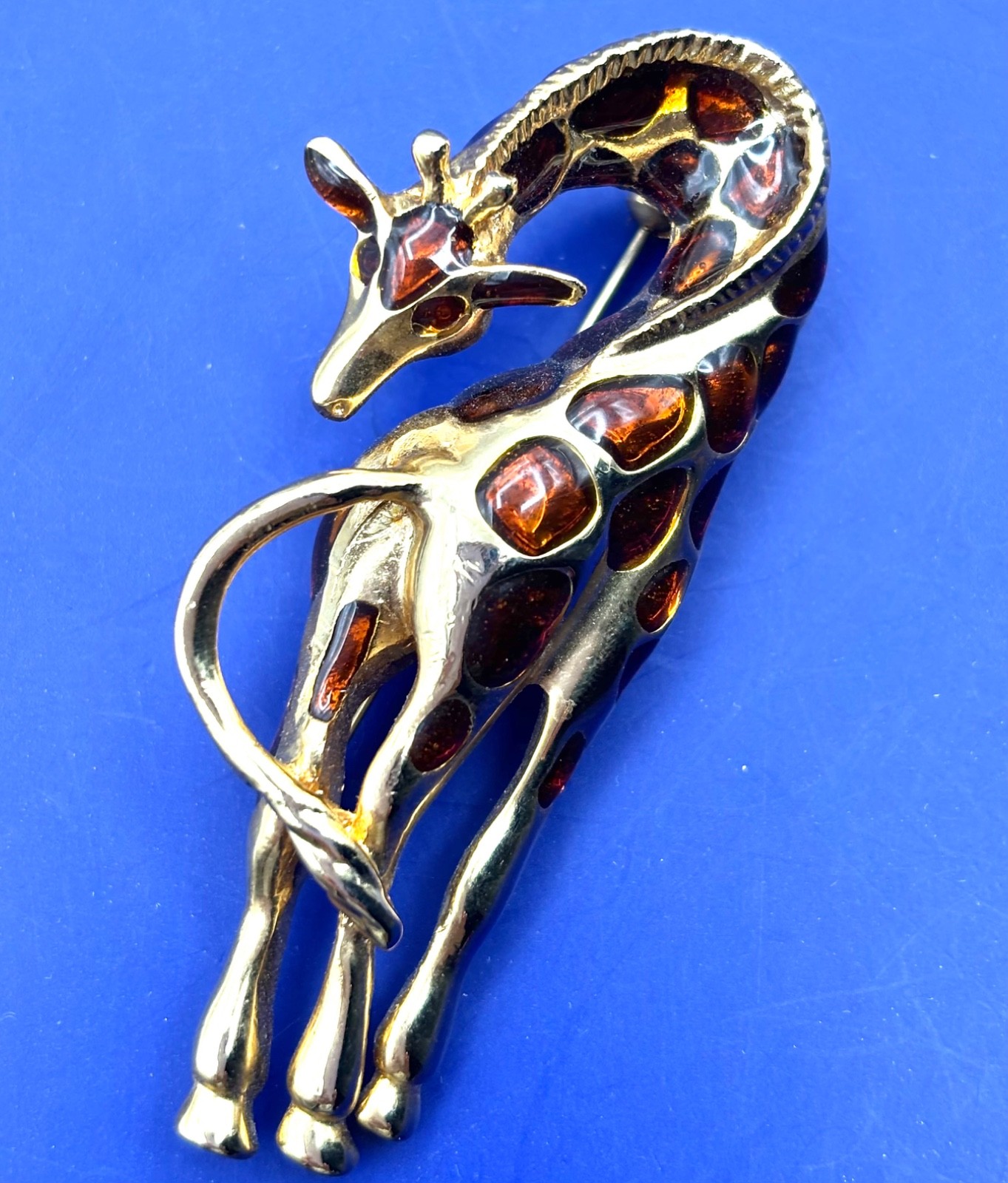 Whimsical Long neck Giraffe Fashion brooch~figural animal pin~ Excellent Cond.