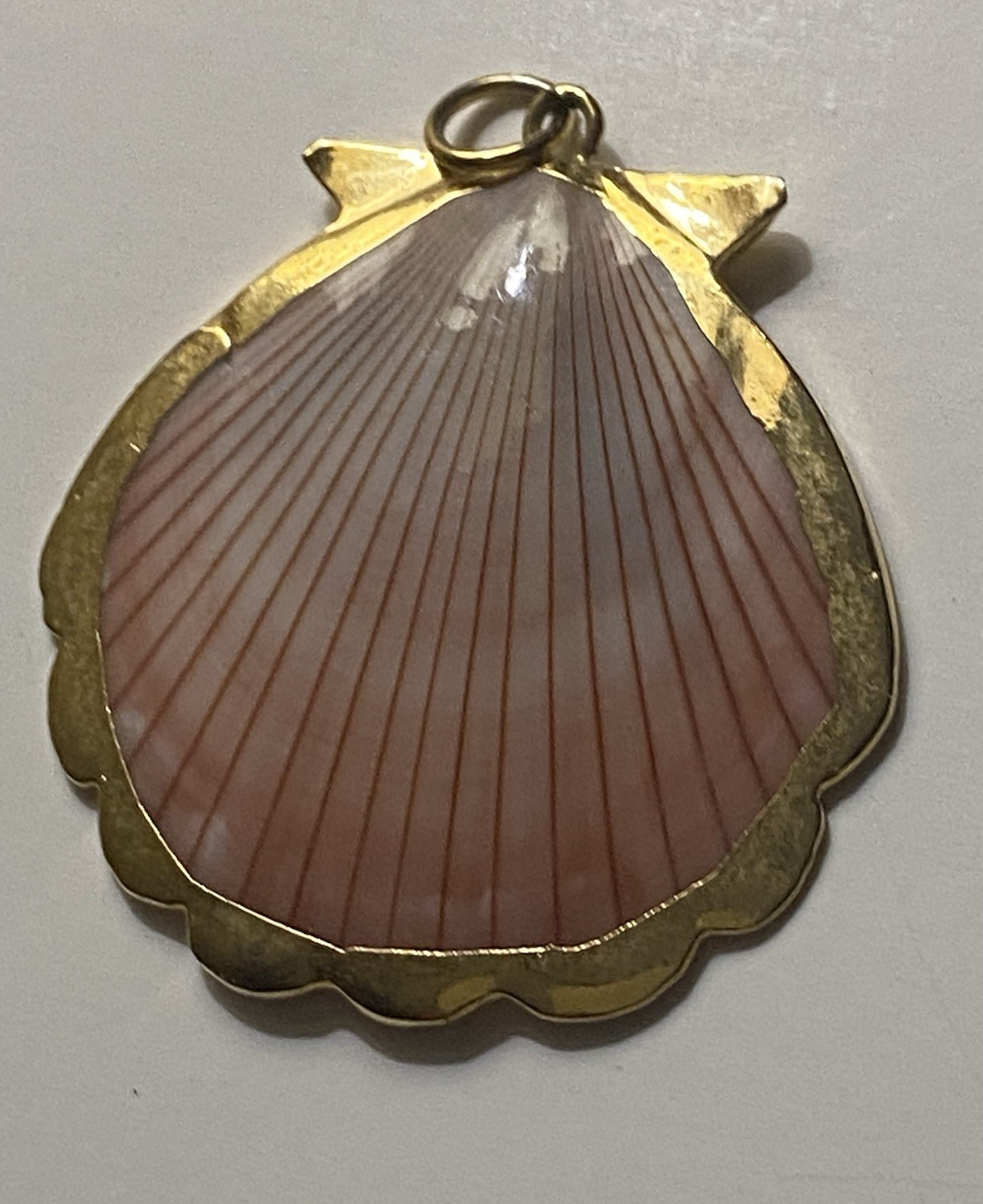 Vintage Pink And White Sea Shell Pendant Yellow Gold Rim