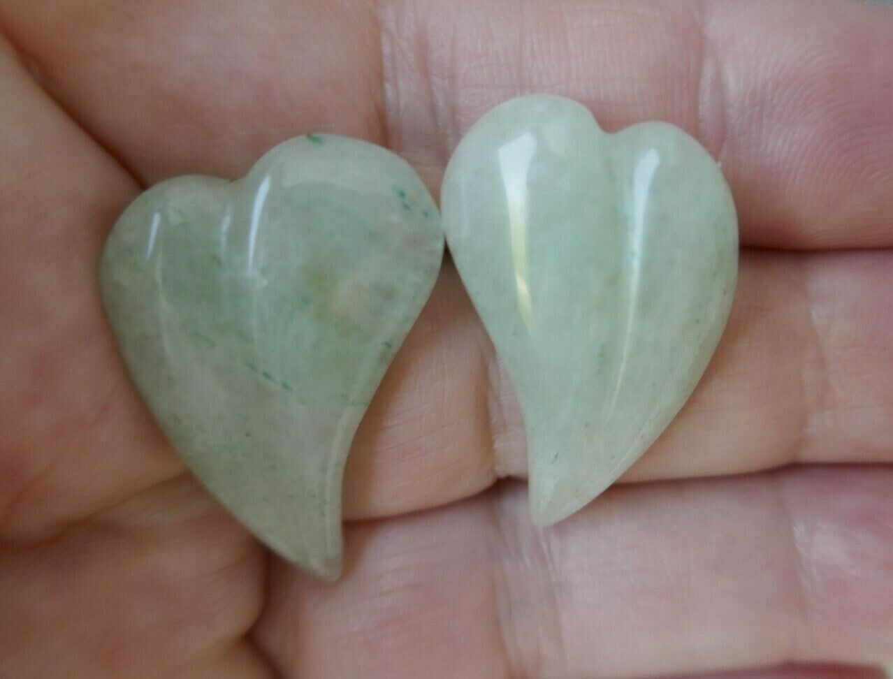 VTG 1980s Green Aventurine 30mm Curved Heart Shaped Pierced Earrings 1 + 1/8″ L