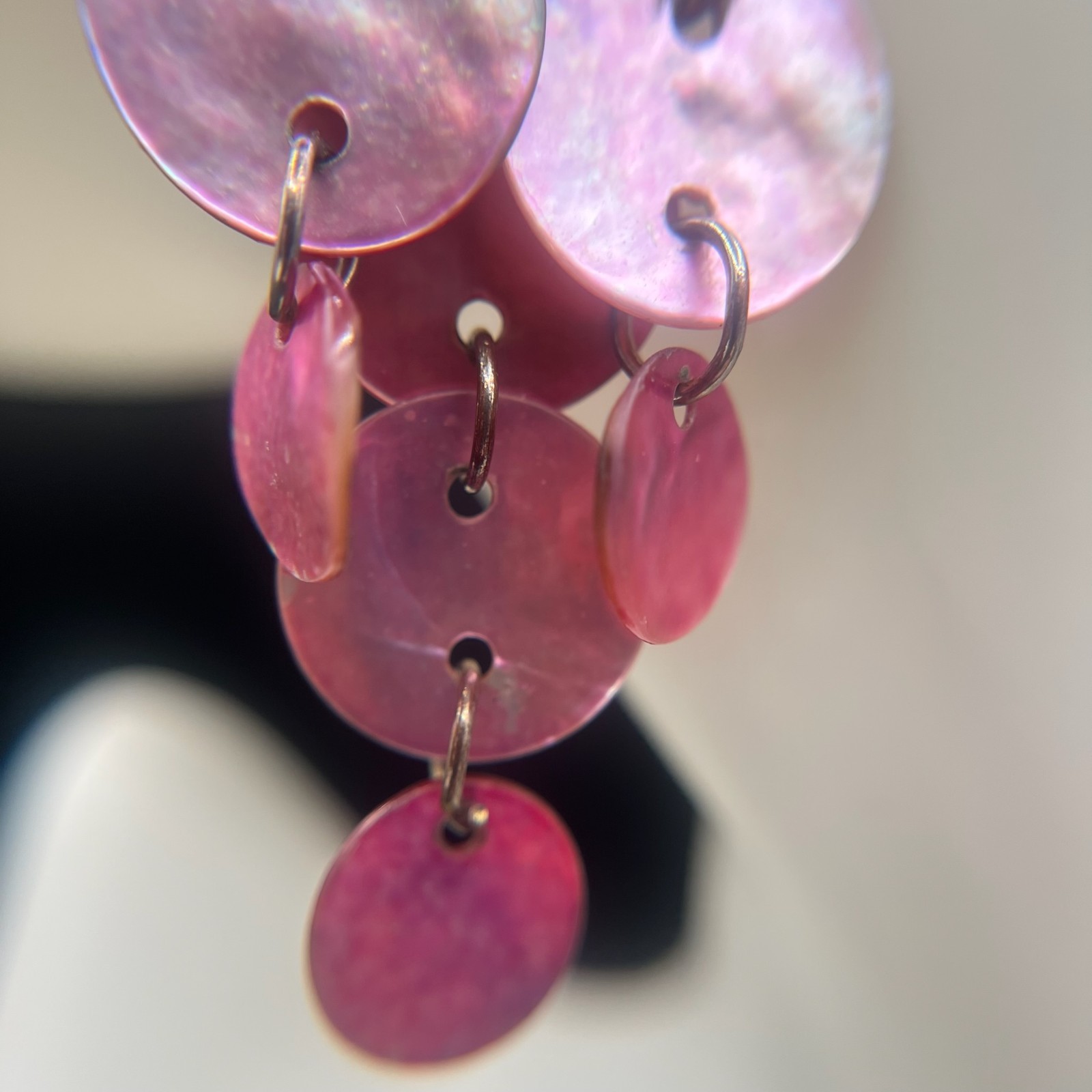 Vintage Y2K Dyed Shell Disc Chandelier Earrings Dangle Boho Fish Hook Jewelry