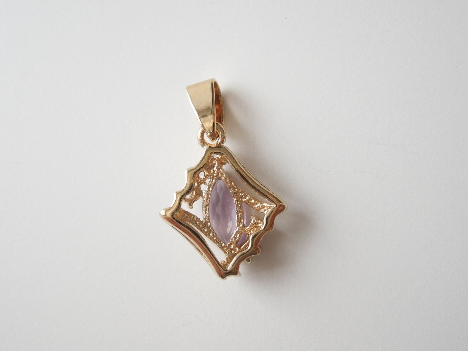 Pendant Small Mini Fashion Glass Stones Purple Transparent 0.06oz/1×0 5/8in