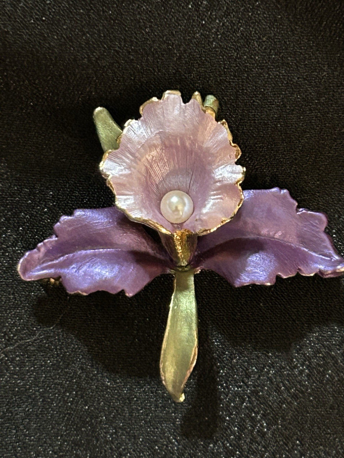 Vintage Stauer Gold Tone Orchid Flower Brooch Pin Purple Enamel Pearl 3D