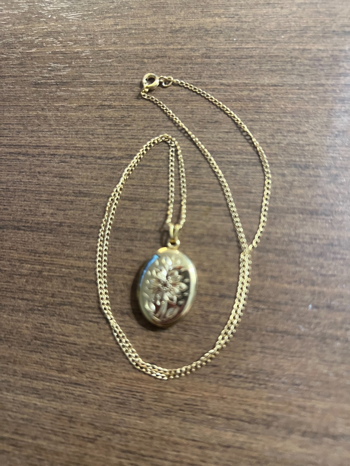 Vintage Floral Locket Pendant 12kt Gold-Filled Necklace 18″