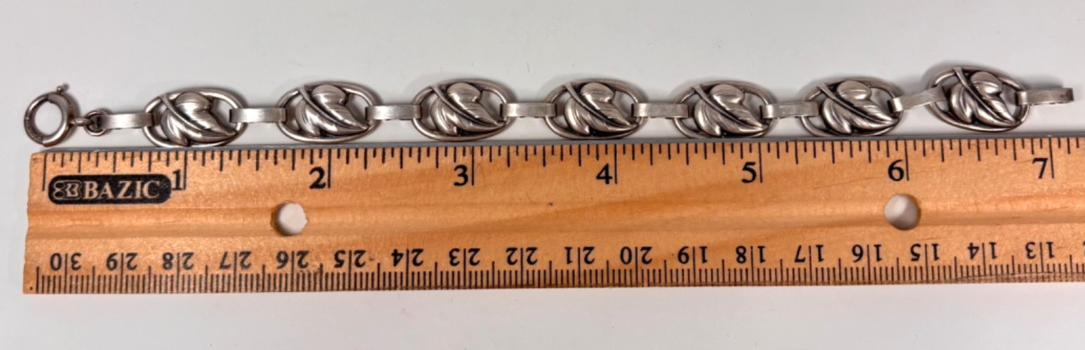 Vintage Danecraft Bracelet Sterling Silver Oval Repoussé Leaf Links 7 Inch MCM