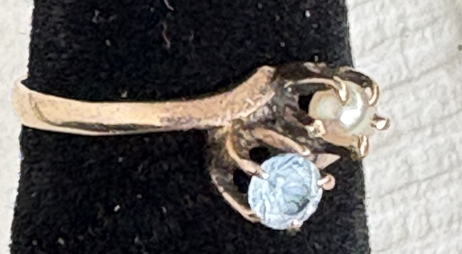 Tiny Victorian 10k Solid YG Stimulate Stone/Pearl Ring Size 5.25 Firm Price