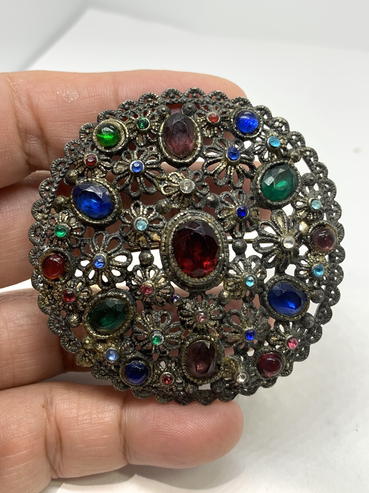 Beautiful Vintage Brooch by New England Glass Works Jewellery