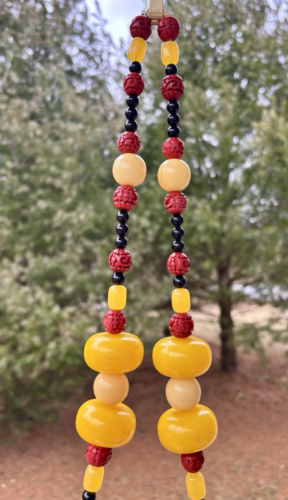Cinnabar Amber Onyx White Seed Ivory Water Buffalo Horn Necklace/Earrings Set 🚭