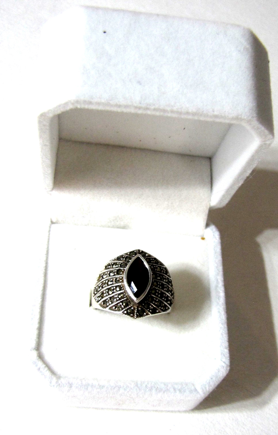 CW Sterling Silver Garnet Marcasite Ring Red Marquise Stone Missing Marcasites