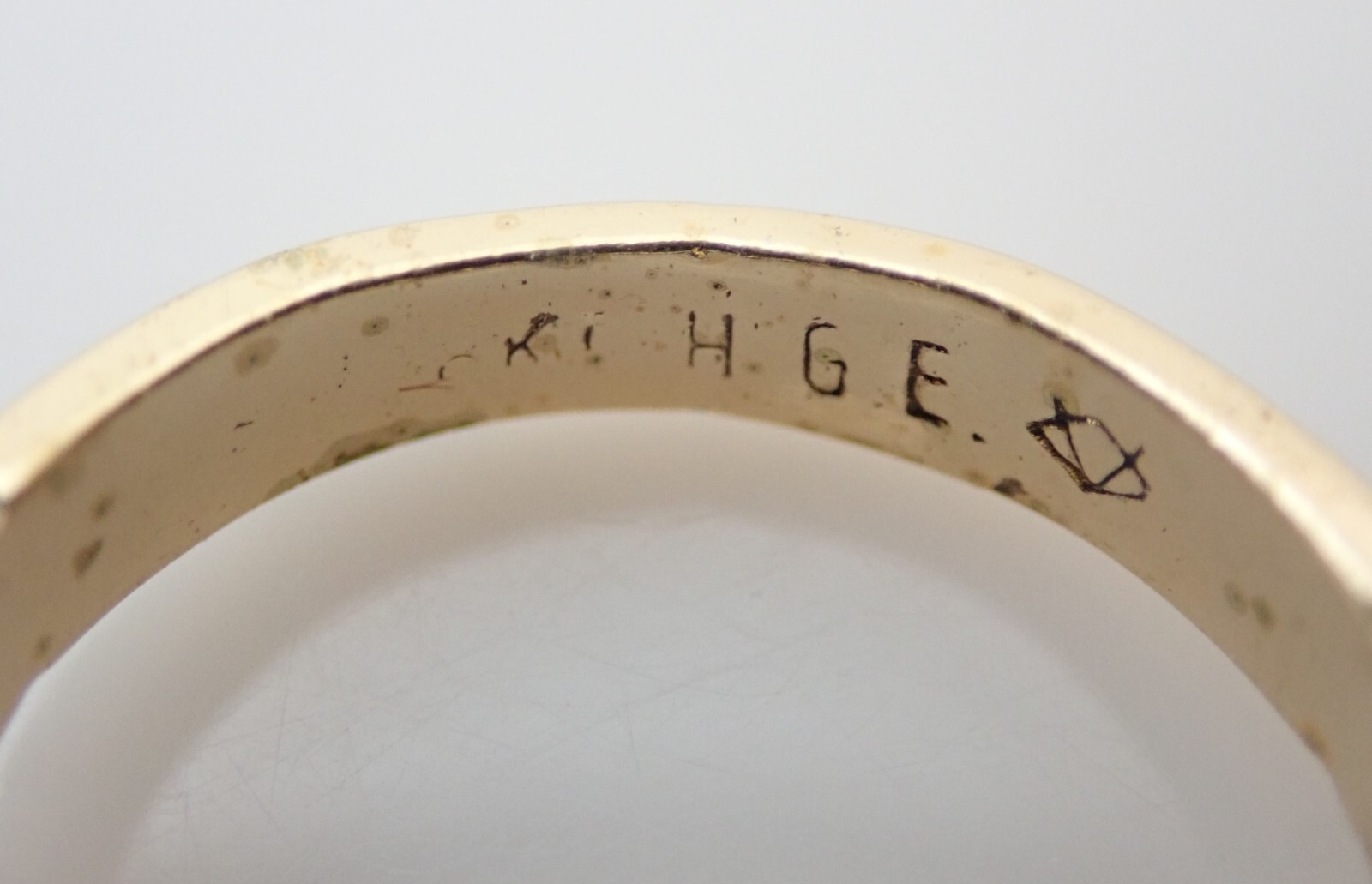 Vintage 18k HGE Signet Initial Letter “P” Pinky Band Ring Sz 5