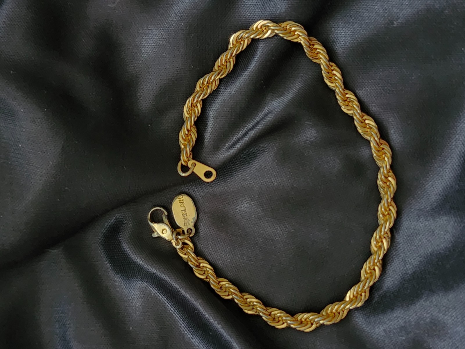 Vintage Park Lane Signed 7″ Gold Tone Rope Bracelet & DAILY SHIPPING!