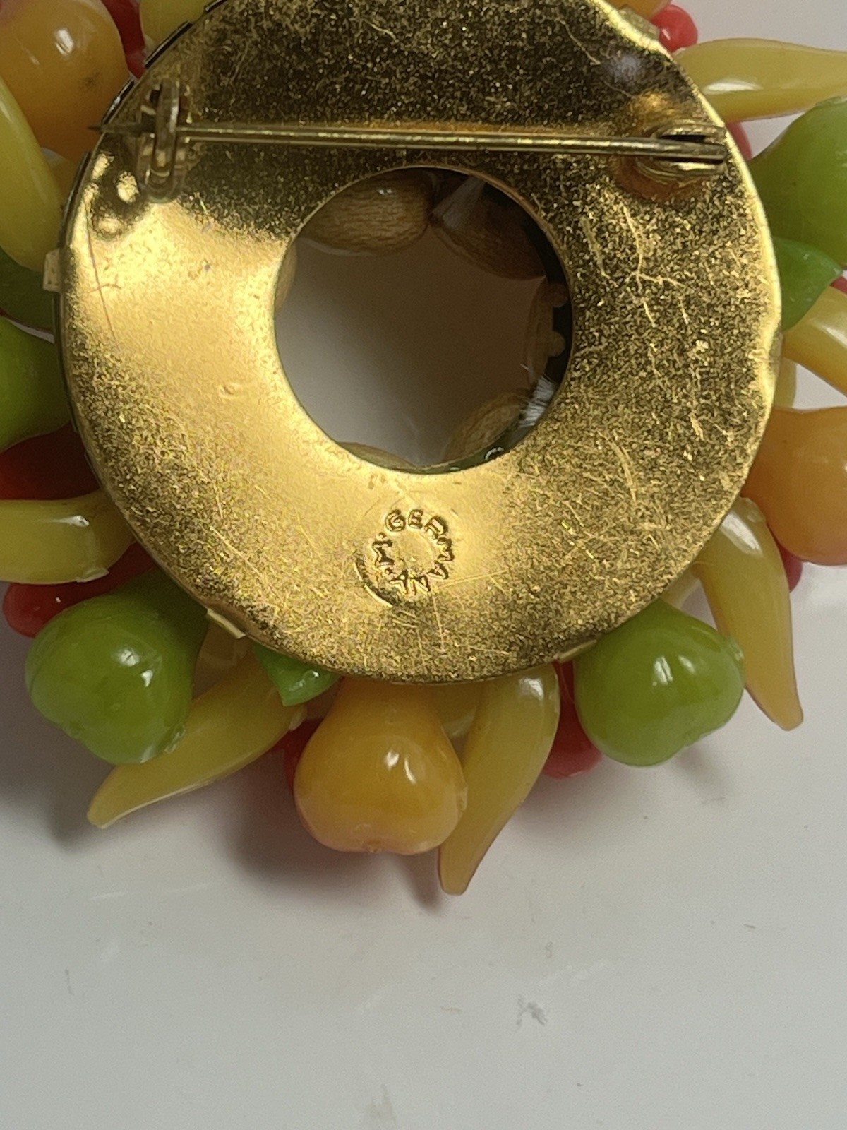 Lucite Plastic And Wood Fruit Salad Wreath Brooch Vintage West Germany