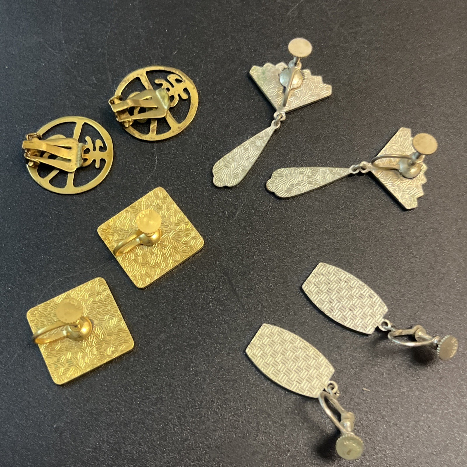 4 Vtg Chinese Symbol Fan Bamboo Enamel Clip Screw Back Earrings Asian Japan Lot
