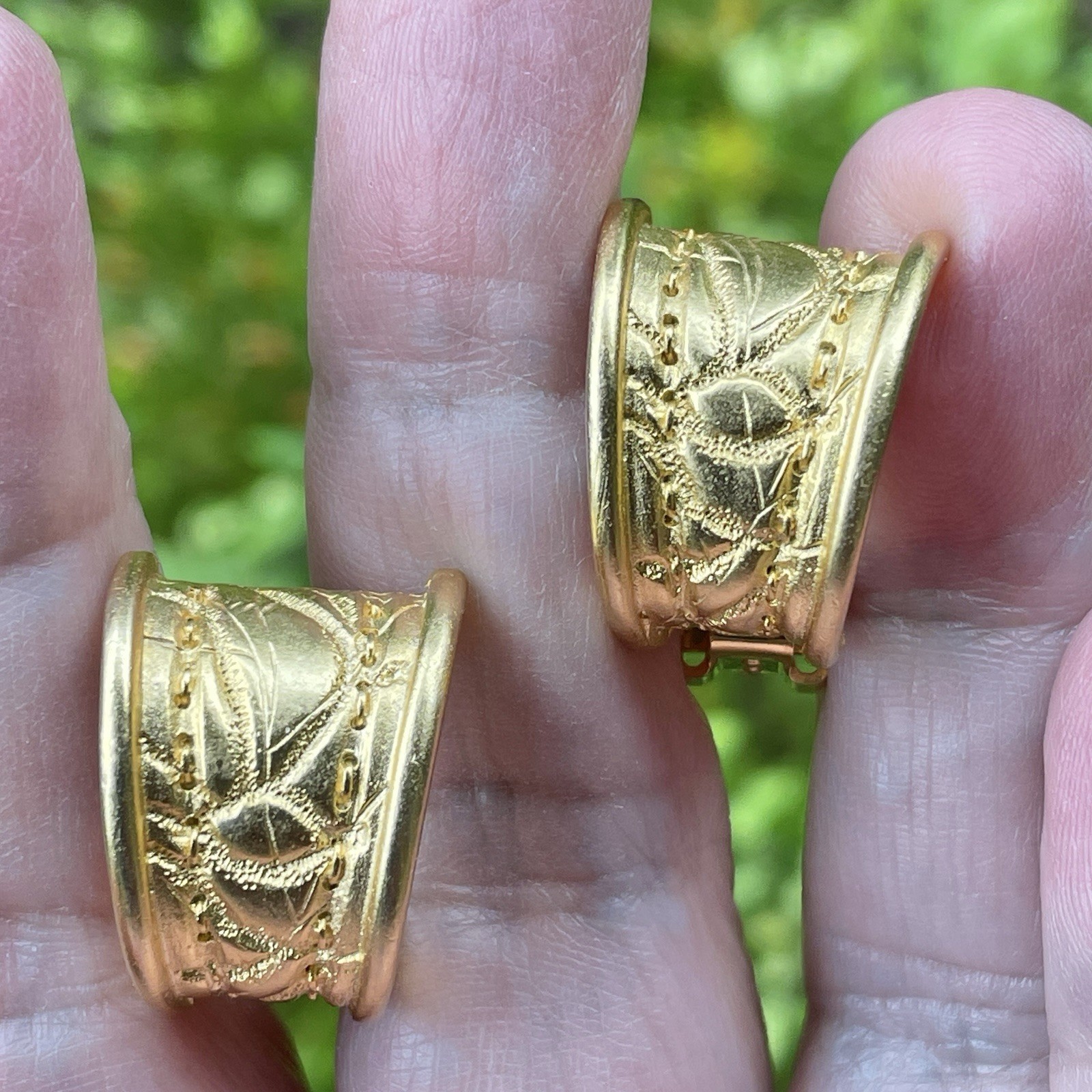Vintage Orena Paris French Designer Runway Mogul Gold Tone Clip On Earrings