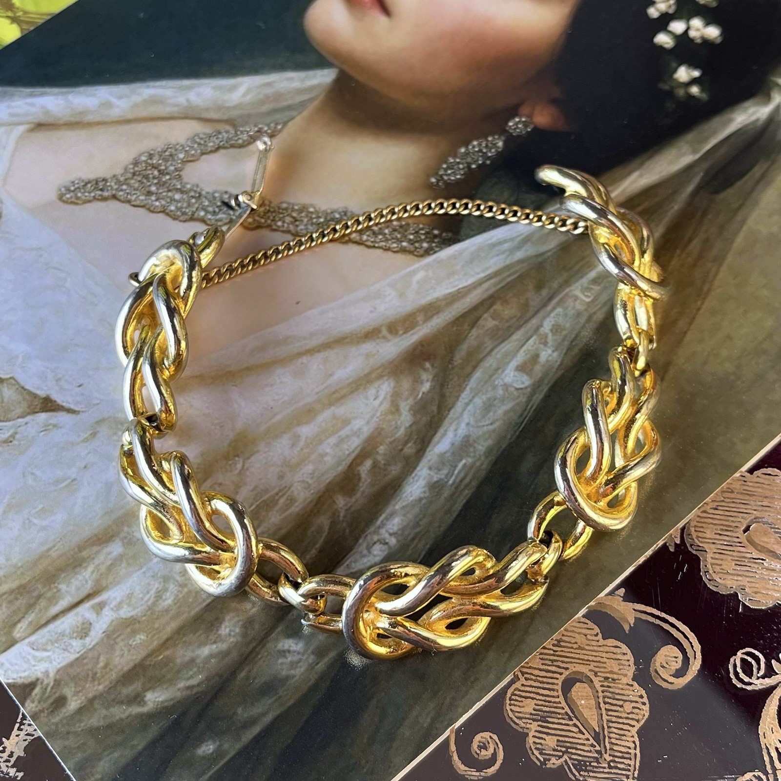 Vintage 1980s Gold Tone Interlocking Link Bracelet – 6.75” – Safety Chain – Bold