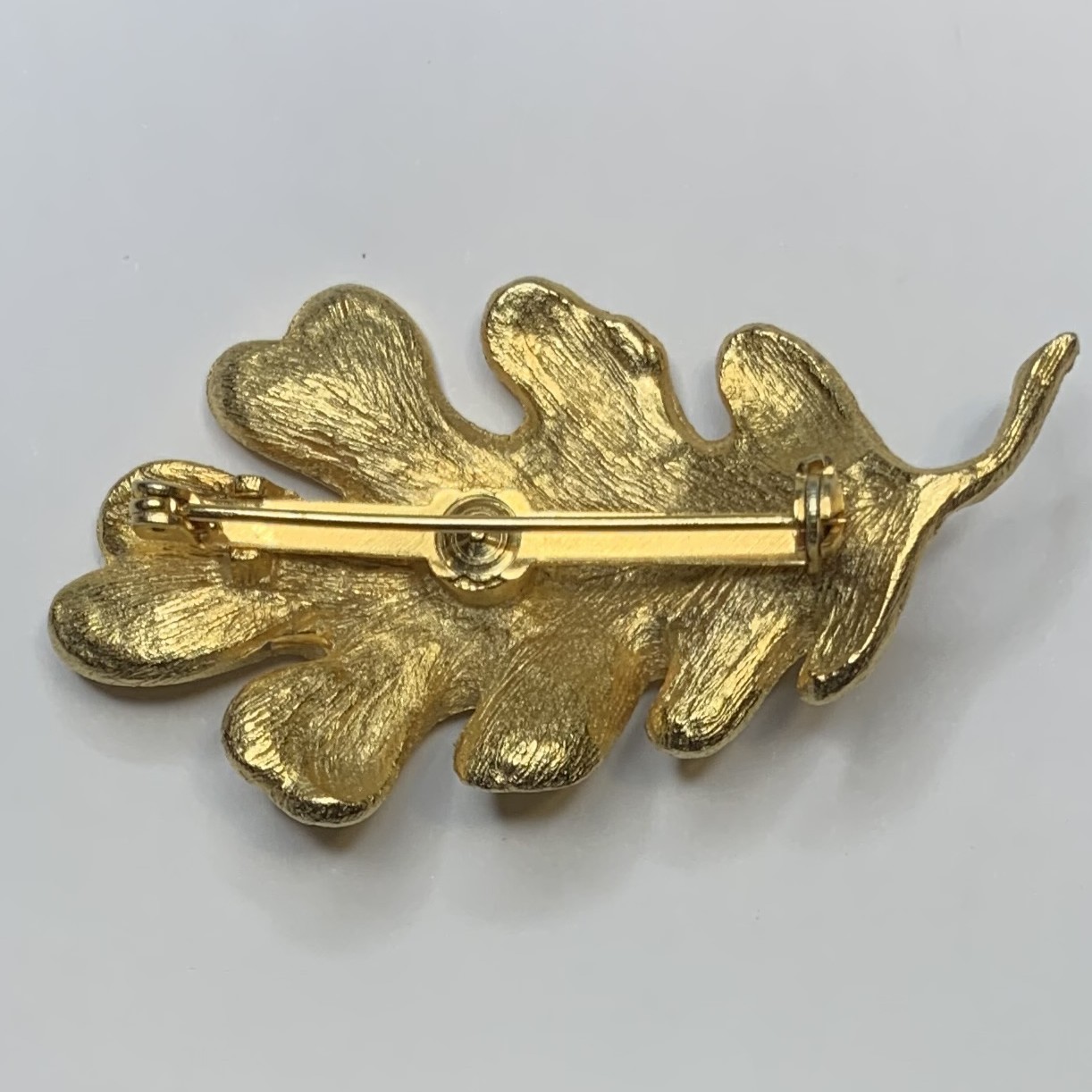 Lot of 3 Vintage Gold Tone Leaf Brooches 2.5” – 2.75”