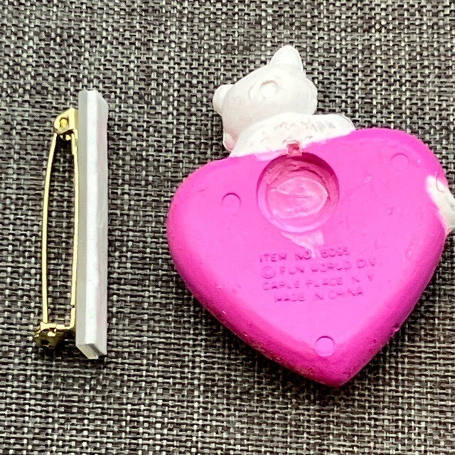 Fun World Pin Brooch 1.5 In The Cats Meow Pink Heart Vintage Glitter Valentine