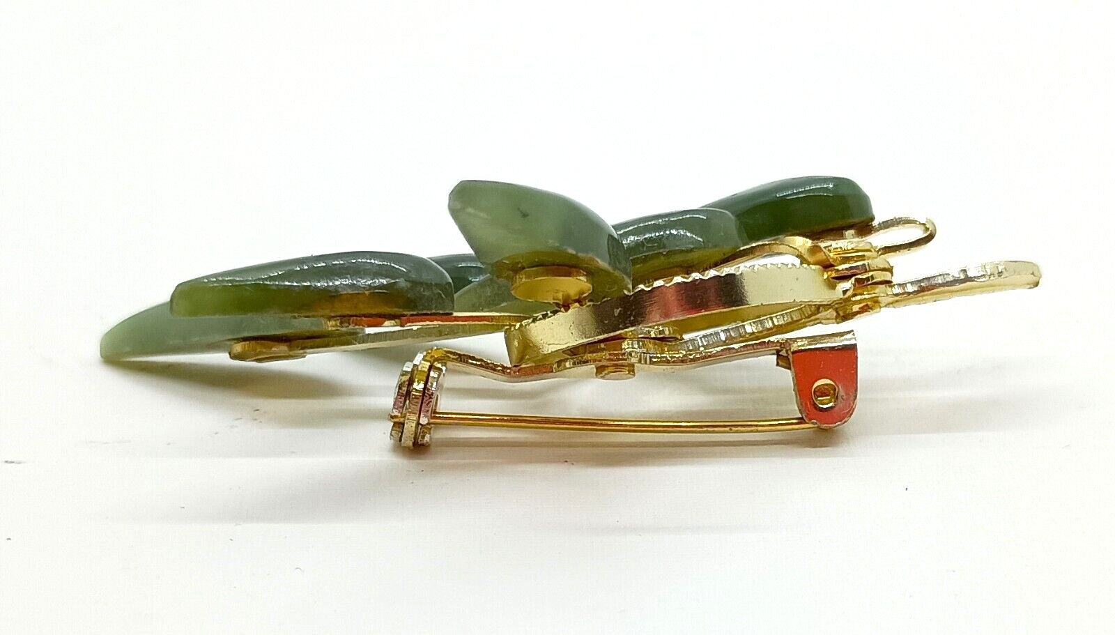 Elegant vintage gold tone metal & simulated green jade bamboo leaf brooch/pin