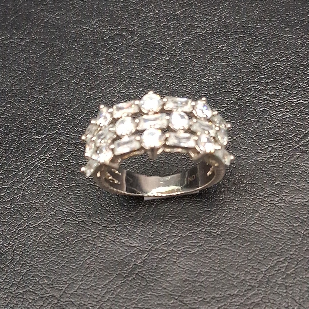 Vintage DBJ Cubic Zirconia Ring Silver Tone. 17.565