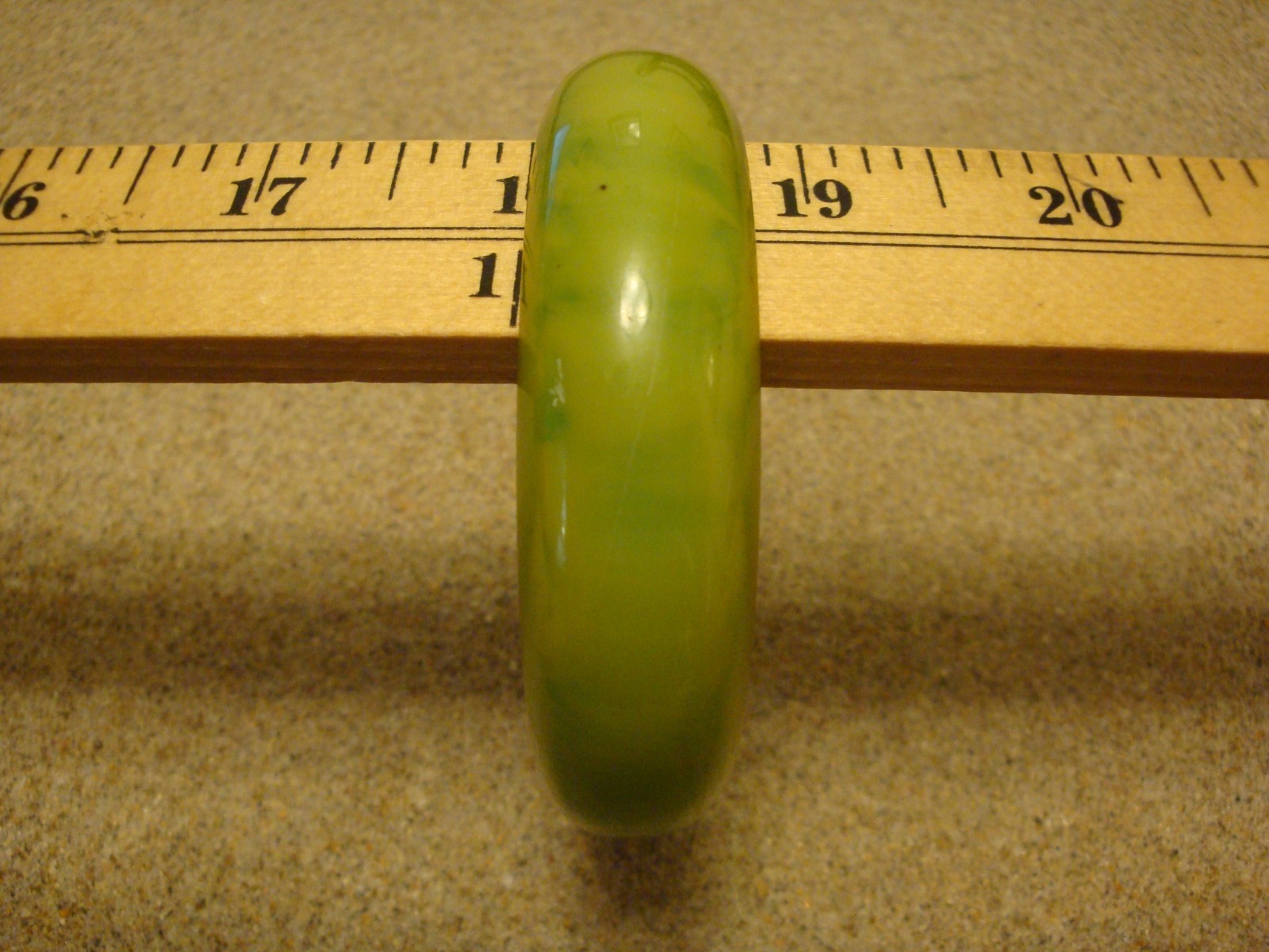 Vintage 3/4″ Bakelite Bracelet! Mottled Lime Green & Yellow Custard Colors!
