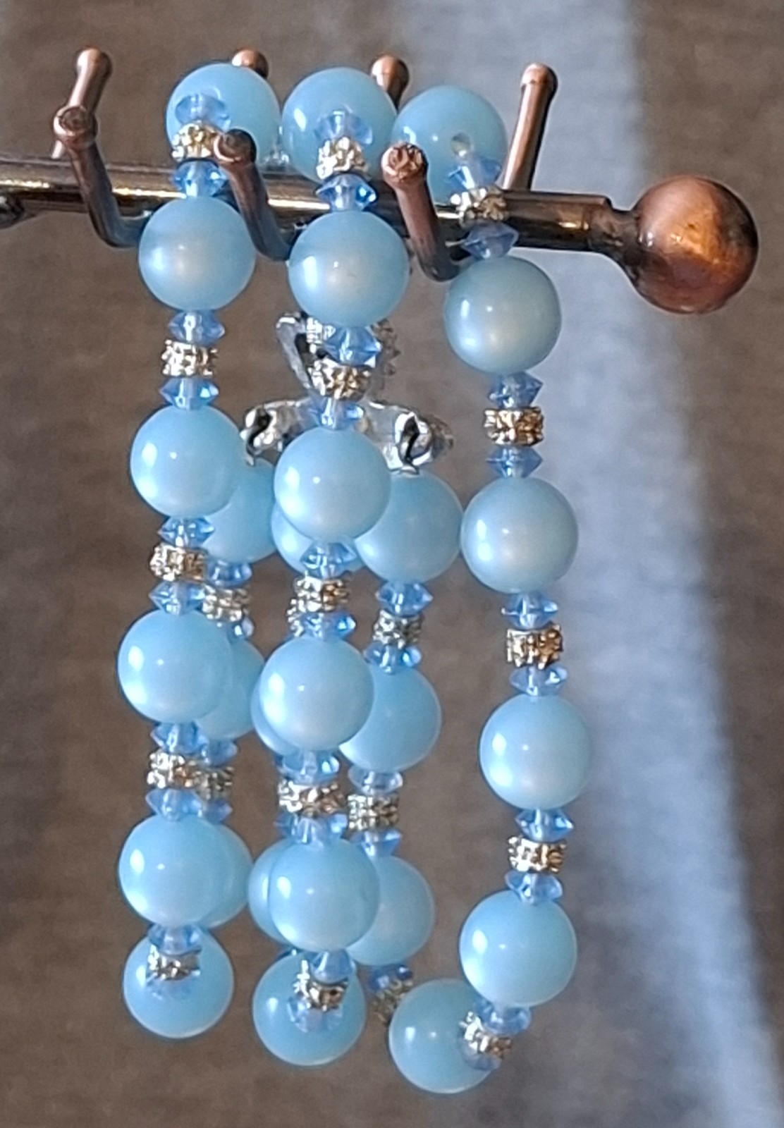 Jewelry Vintage Silver Tone Triple Strand Blue Moonglow Lucite Beads Bracelet
