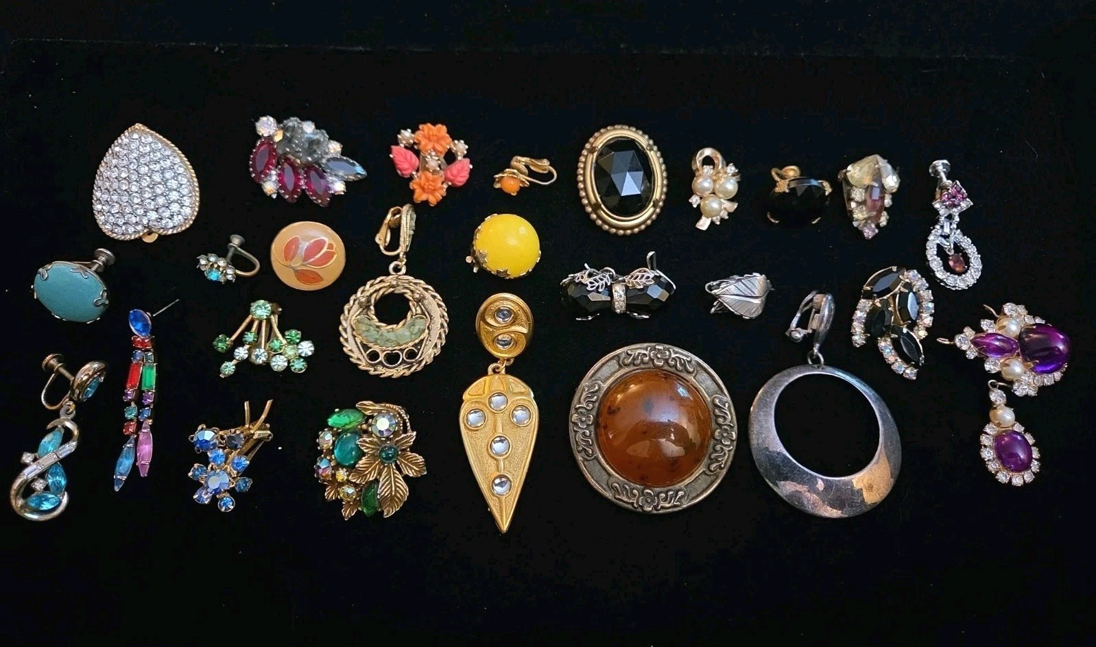 Lot Of Vintage Costume Jewelry Single Earrings Clip On Signed Arthur Pepper