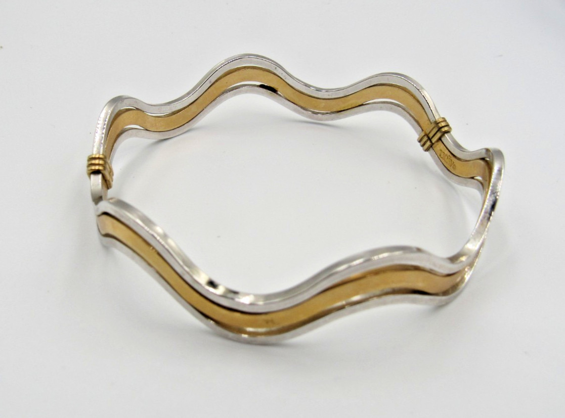 Signed Avon 1978 “Fashion Waves” Gold Silver Tone Stack Bangle Bracelets E5