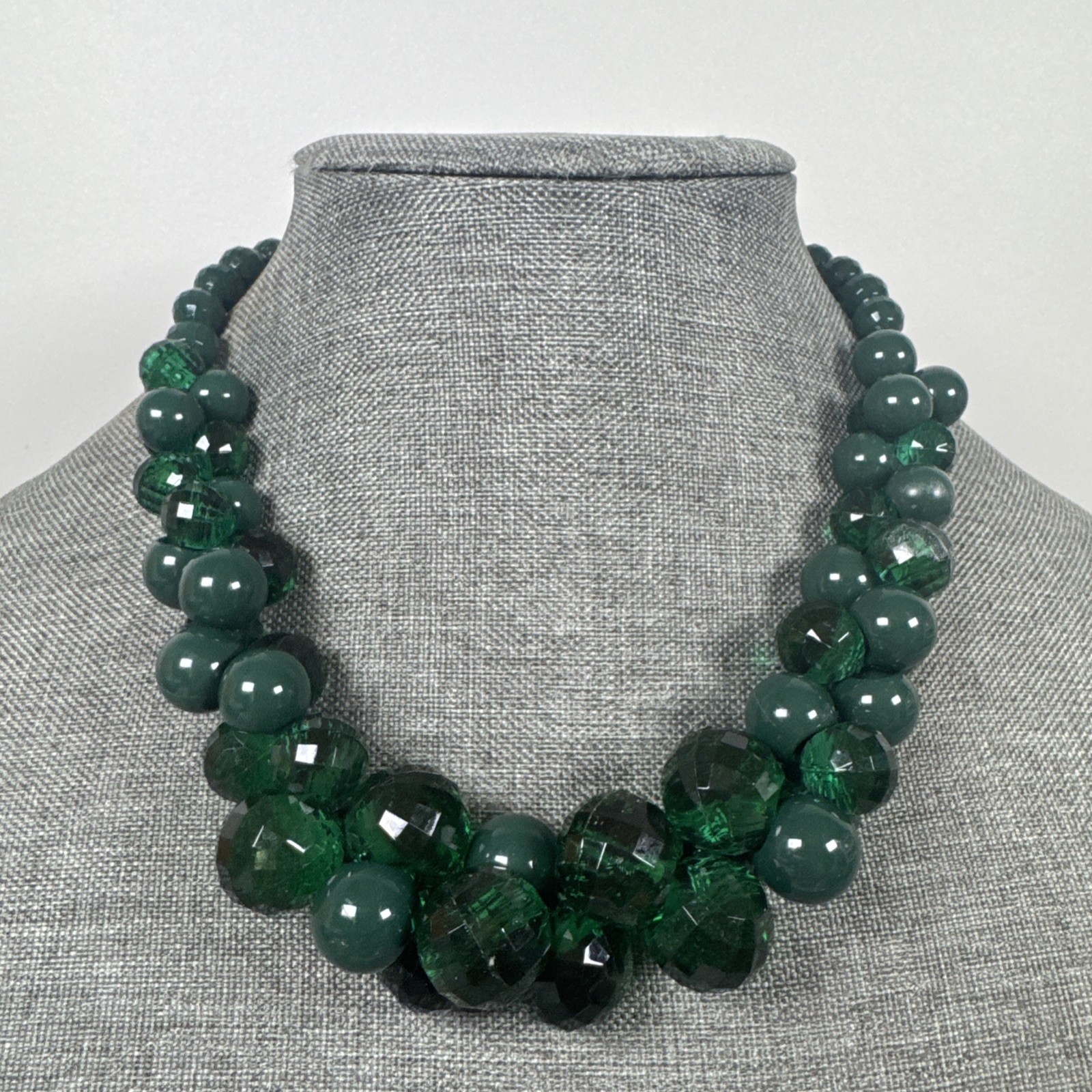 Vintage Green Acrylic Chunky Bauble Beaded Statement Necklace 20”