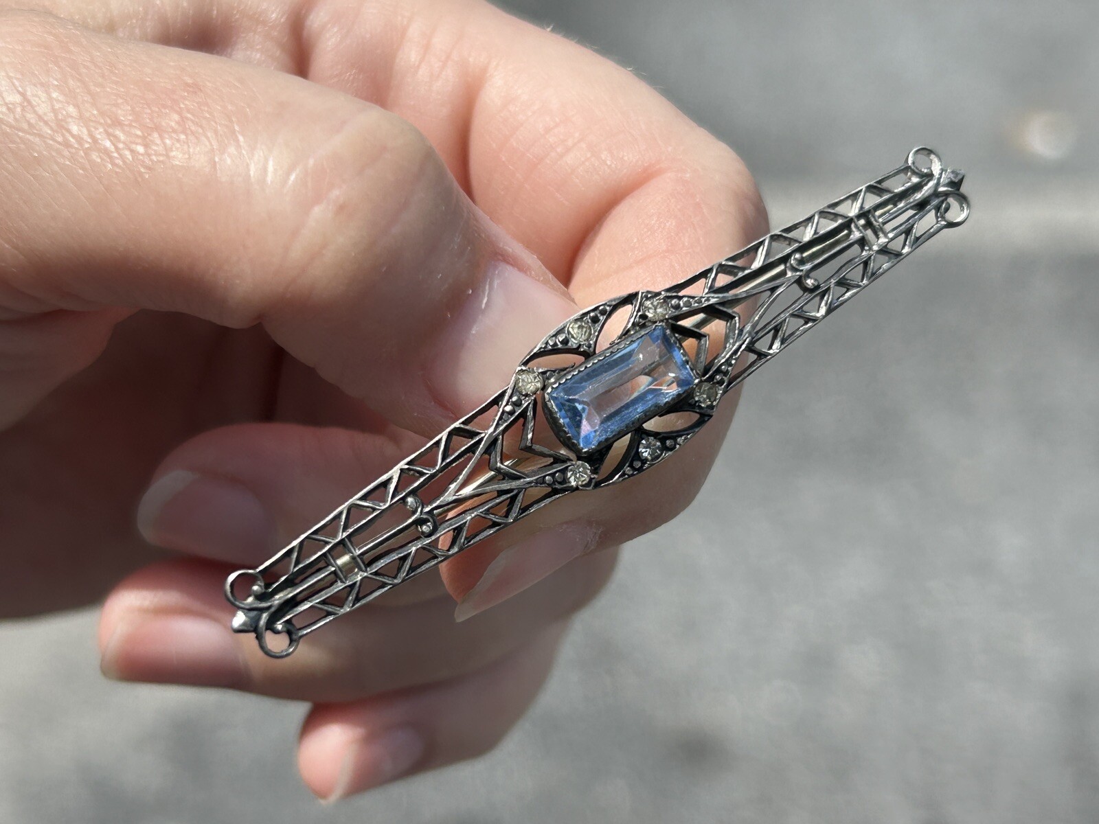 Antique Sterling Silver ART DECO Open Work Bar Brooch Blue Iolite ? & Glass